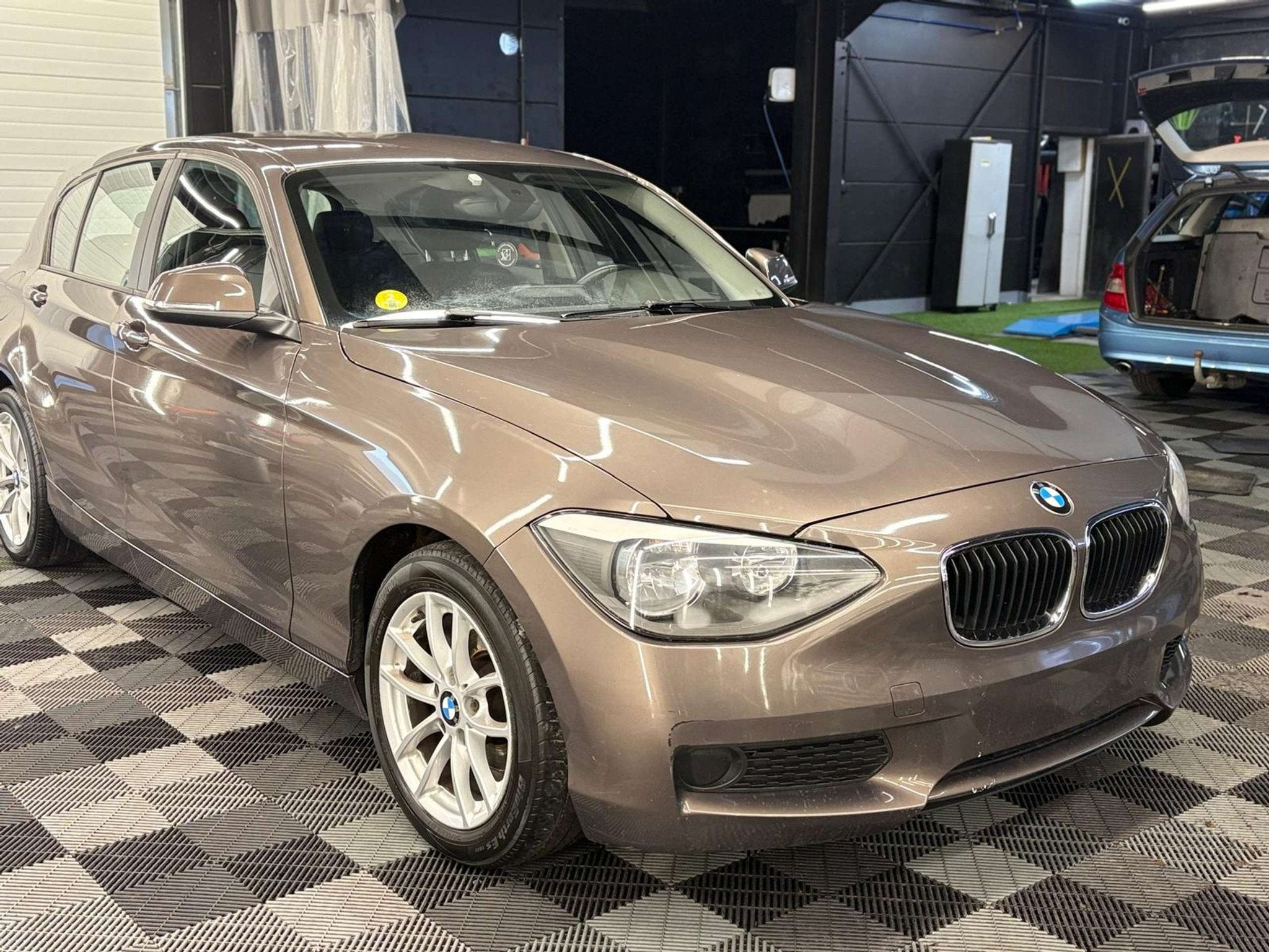 BMW 116 EURO 5, 1 Reeks, Bruin, Leder, Bedrijf