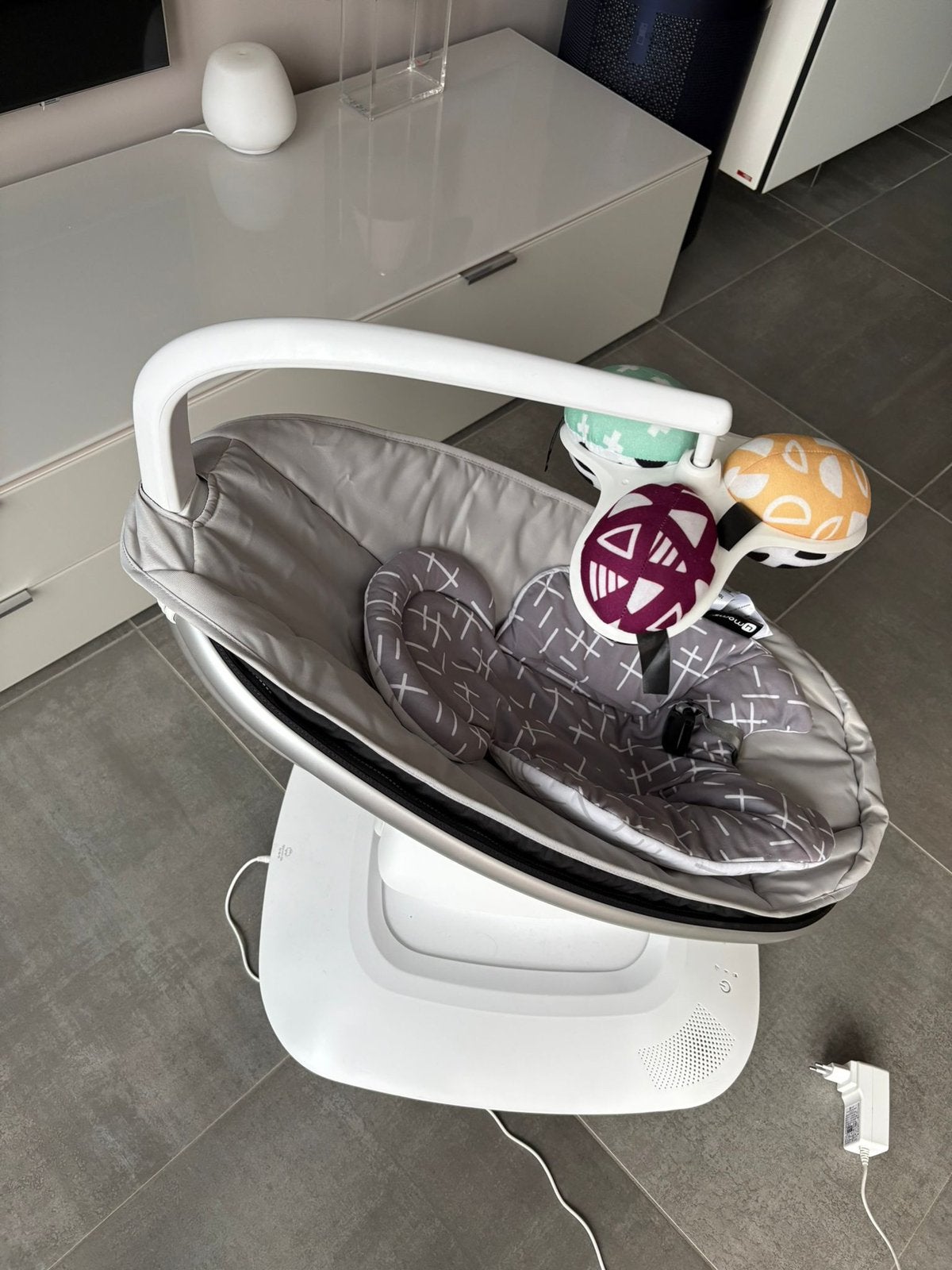 Relax Mamaroo 5 neuf, Kinderen en Baby's, Wipstoeltjes, Ophalen, Zo goed als nieuw