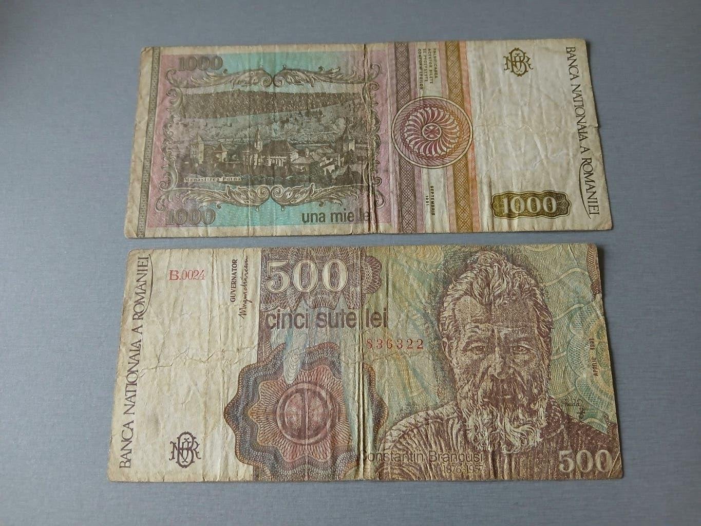deux billets roumains, Ophalen of Verzenden, Overige landen, Los biljet