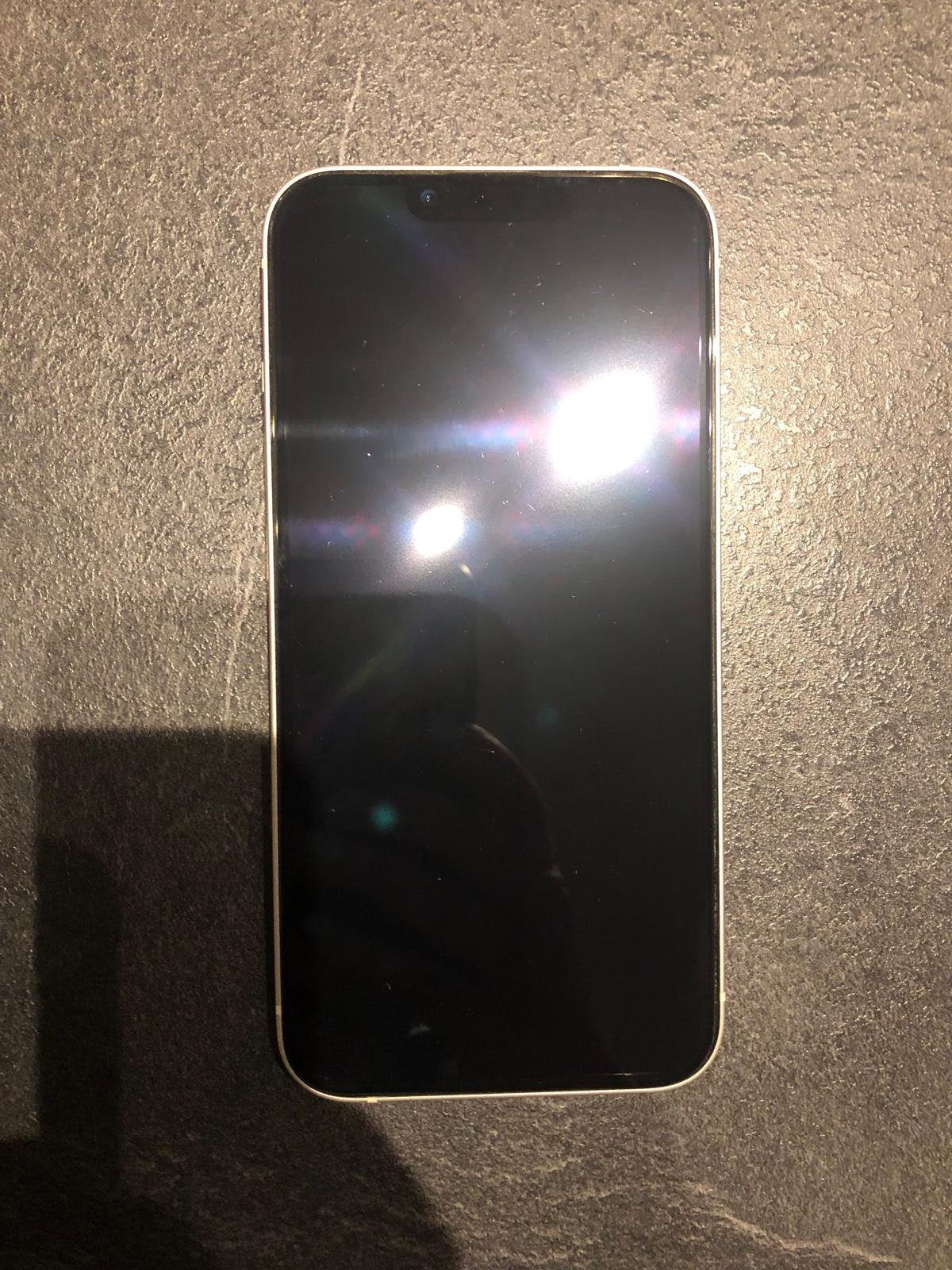 iPhone 13 256 Go Blanc État Impeccable + 15 Coques offertes, Télécoms, Téléphonie mobile | Apple iPhone, Enlèvement ou Envoi, Comme neuf