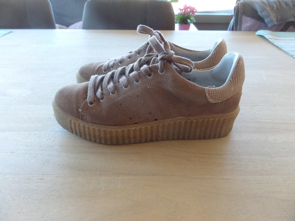 Sneakers Tango maat 39, Kleding | Dames, Schoenen, Tango, Bruin, Ophalen of Verzenden, Sneakers
