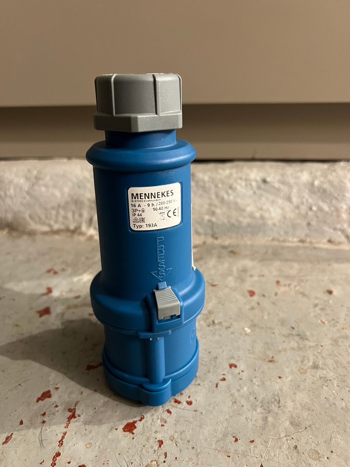 Stekker, Doe-het-zelf en Bouw, Elektriciteit en Kabels, Ophalen, Nieuw, Stekker