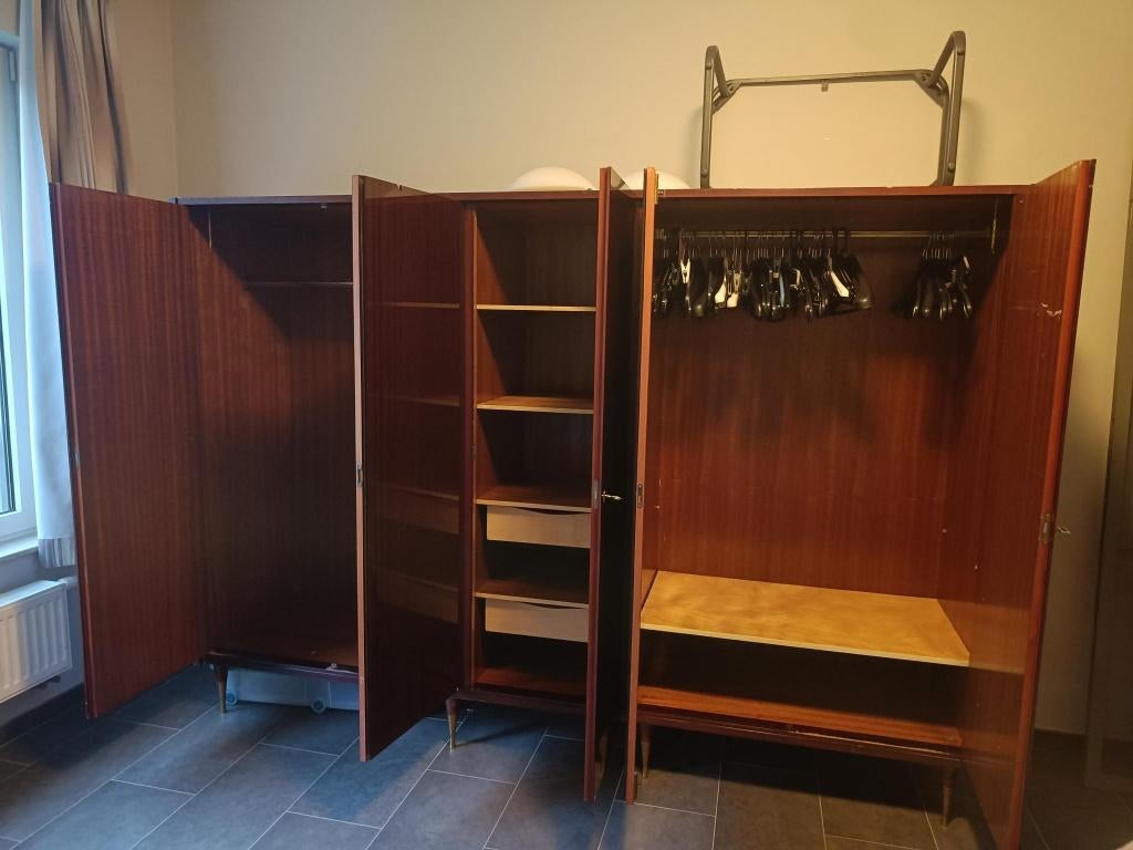 2 kleerkasten gratis, Enlèvement