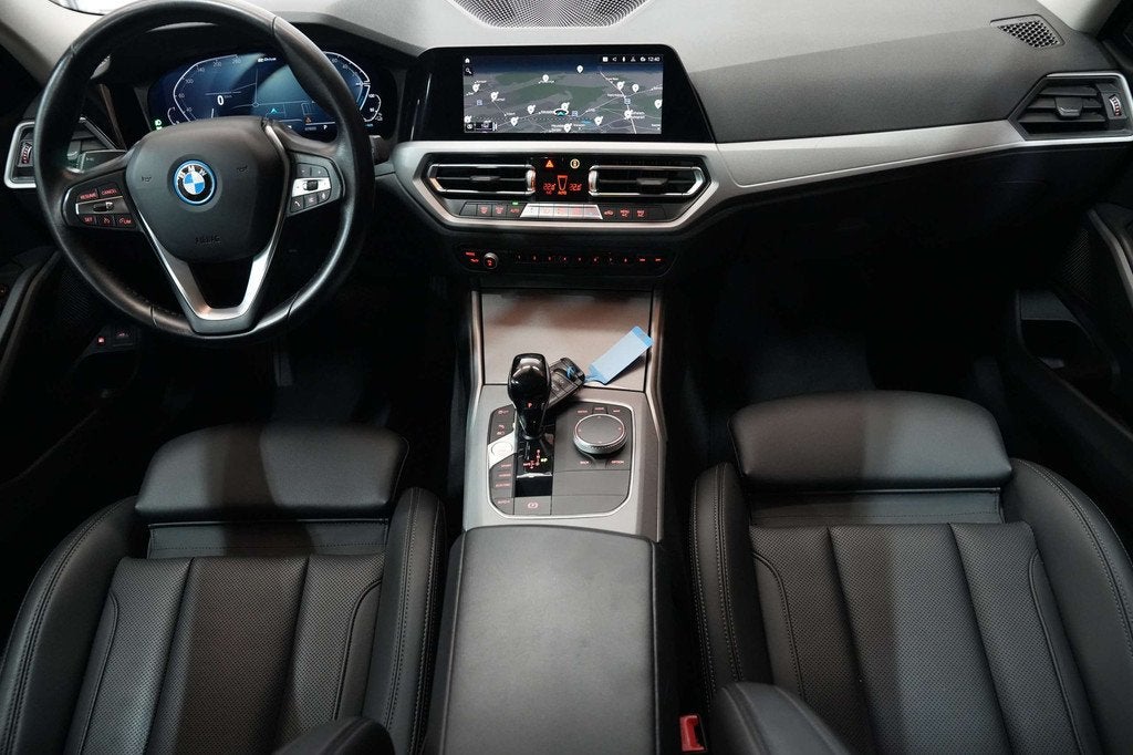 BMW 320 eA Plug In Hybride Benzine Automaat Garantie, Auto's, BMW, Automaat, 1998 cc, Gebruikt, 4 cilinders