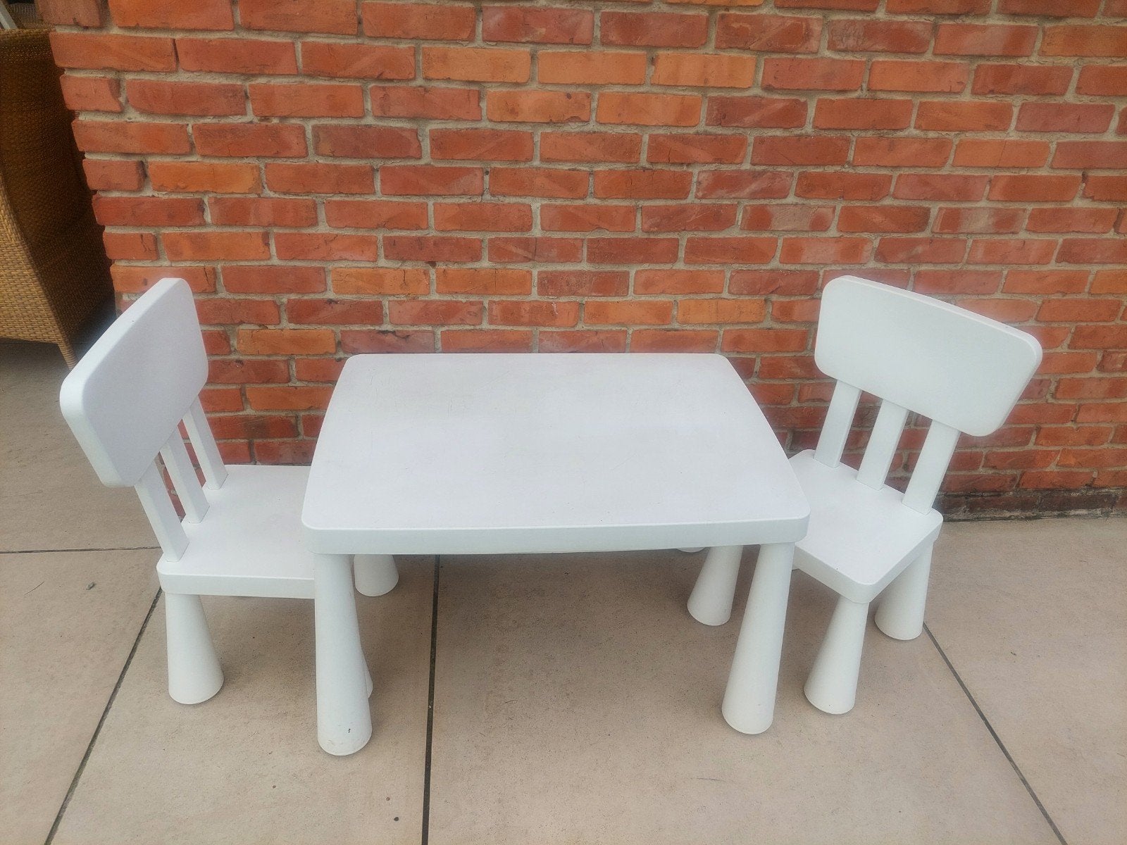 Ikea kindertafel met 2 stoelen, Kinderen en Baby's, Ophalen, Stoel(en)