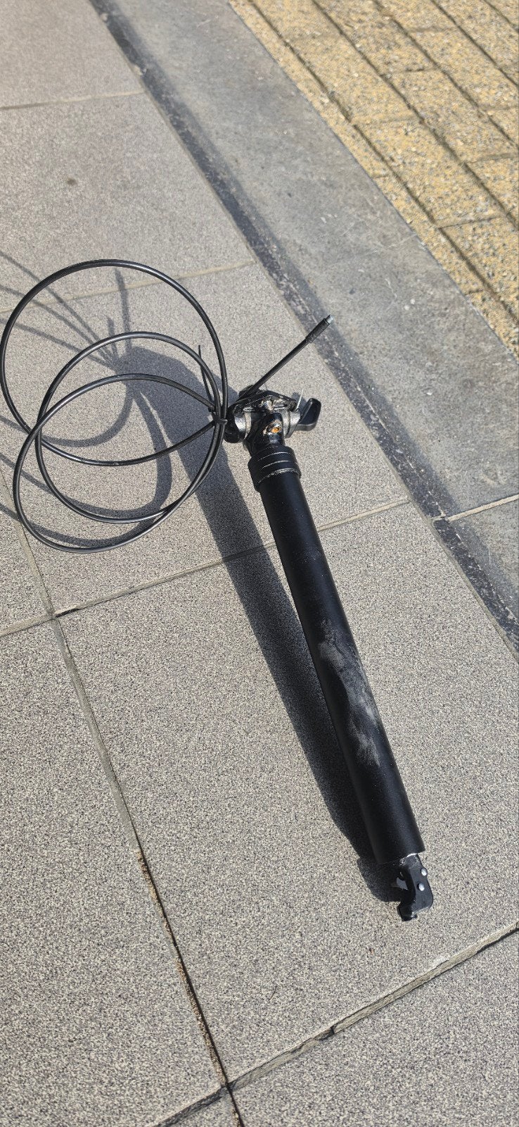 Dropper post, Fietsen en Brommers, Ophalen