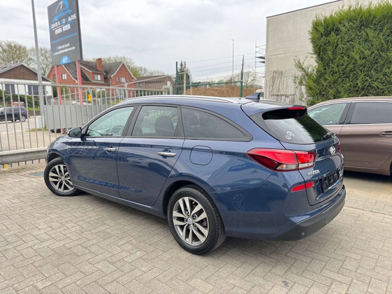 Hyundai i30 1.0 T-GDi Sky - CarPlay * 1 JAAR GARANTIE * !, Autos, https://public.car-pass.be/vhr/e101b1a4-3dc5-4777-b2f9-23d5c090f643