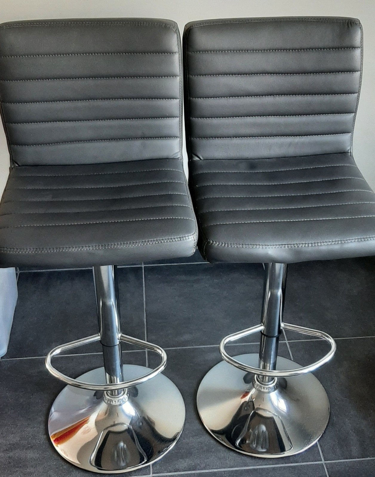 verstelbare barstoelen - grijs, Huis en Inrichting, Ophalen