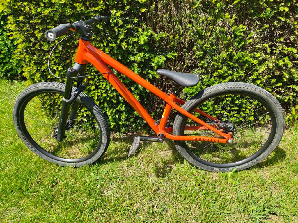 Commencal absolut 24" dirt jumper, Ophalen, Gebruikt, Stuur 360° draaibaar, 20 tot 24 inch