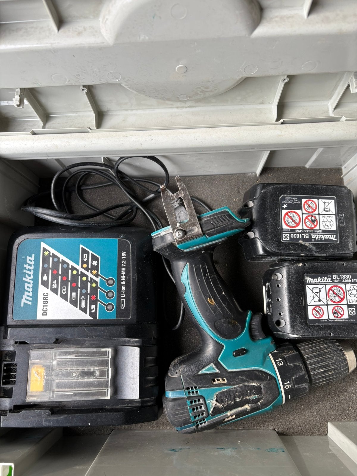 Makita 18V schroefboormachine – machine, Doe-het-zelf en Bouw, Ophalen, Gebruikt