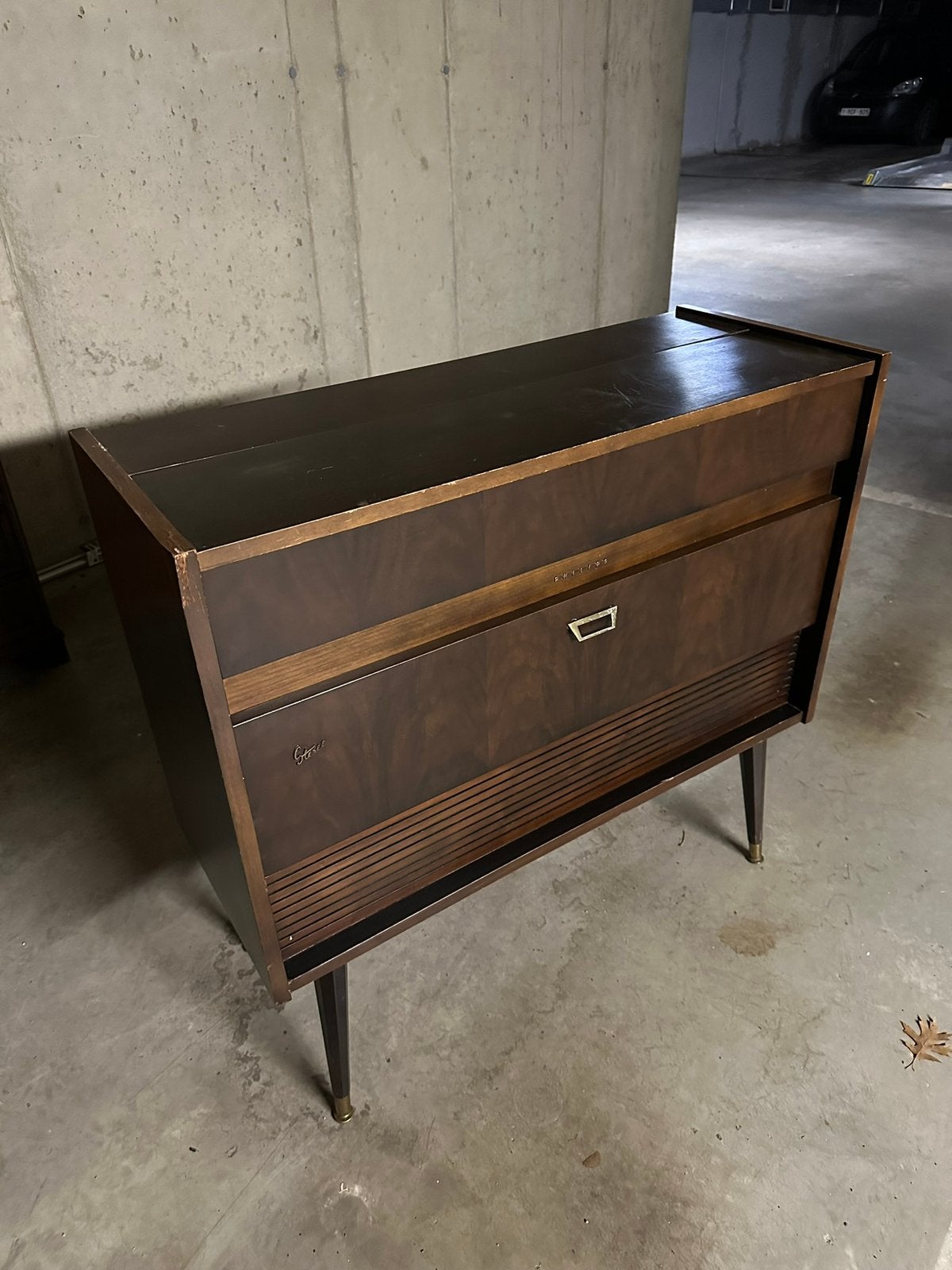 Meuble radio vintage Philips avec tourne-disque, Enlèvement, Comme neuf