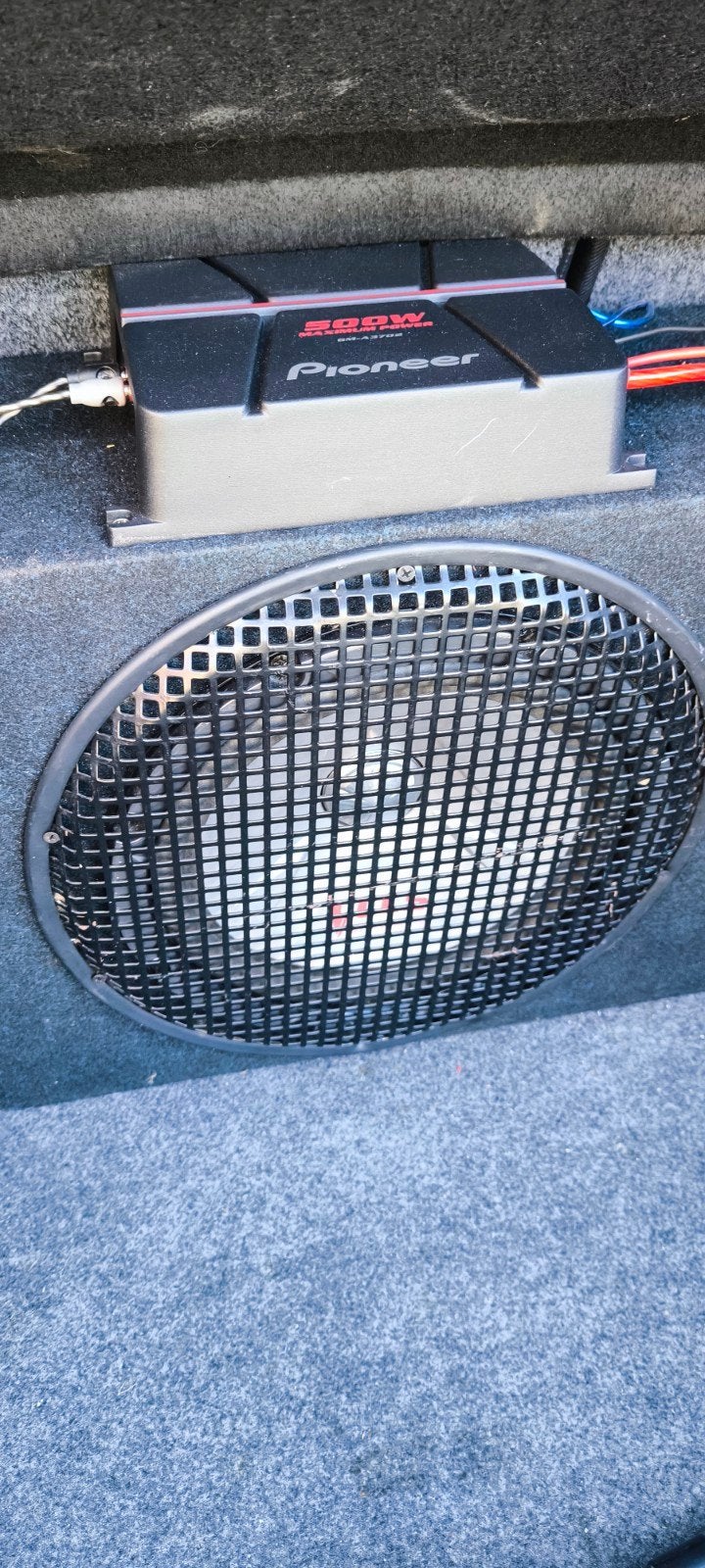Caisson de basses avec amplificateur, Enlèvement