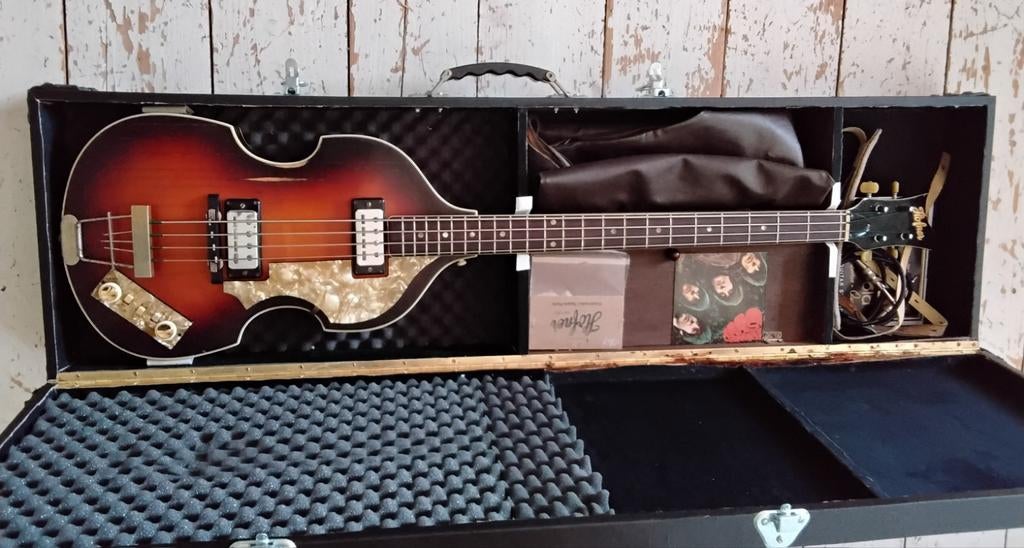 Höfner "beatles bass" Modèle 500/1 de 1965, Enlèvement