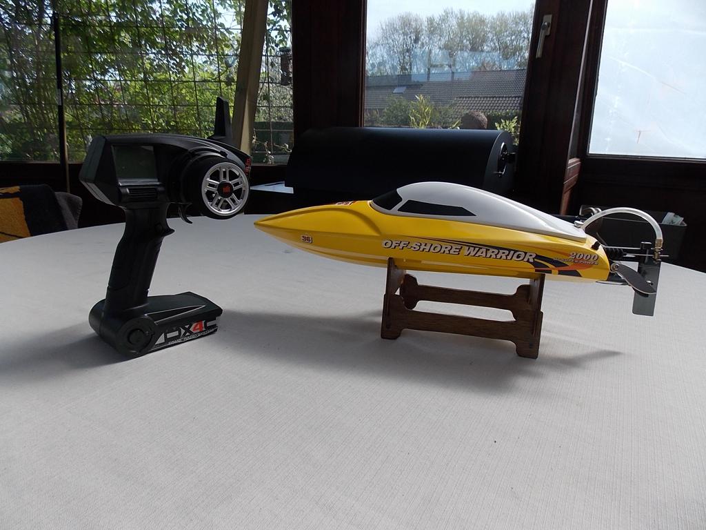 RC Warrior 2 glasvezelboot, Hobby en Vrije tijd, Ophalen, Nieuw