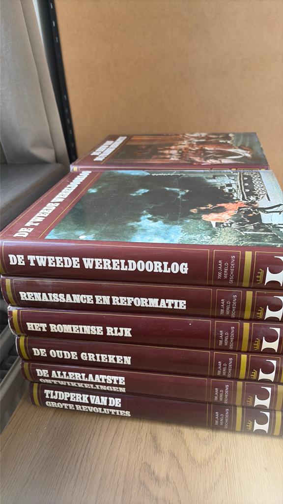 7000 jaar wereldgeschiedenis - 12 delige boekenreeks, Boeken, Encyclopedieën, Ophalen, Zo goed als nieuw