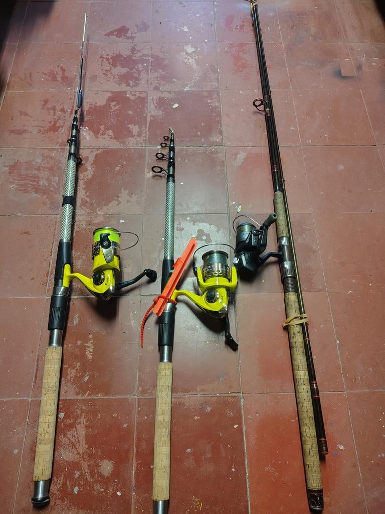 3 werphengels 3m met molen en draad 18 /honderdste dikte ide, Watersport en Boten, Ophalen, Molen