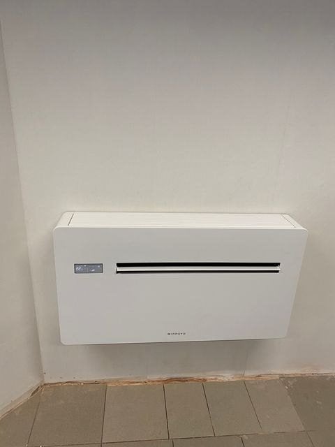 Innova monoblok aircoheater 2.0 + elec, Ophalen, Hoog rendement (Hr), Overige typen, Zo goed als nieuw