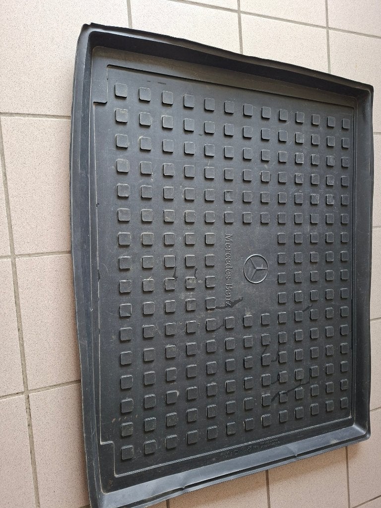tapis de coffre pour Mercedes, Enlèvement, Comme neuf