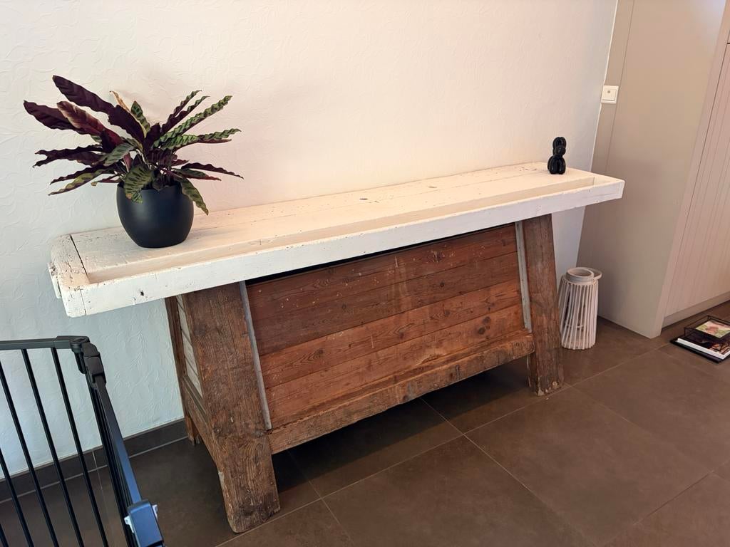 Mooie oude decoratieve werkbank, Ophalen