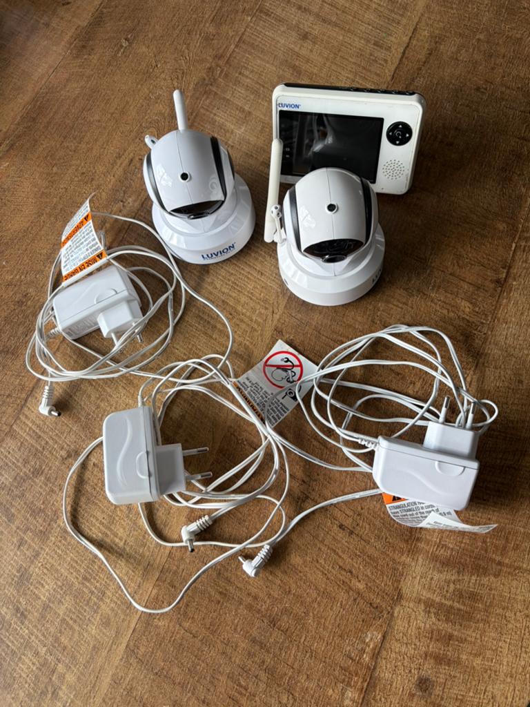 Luvion essential plus, Kinderen en Baby's, Babyfoons, Ophalen, Zo goed als nieuw, Camera