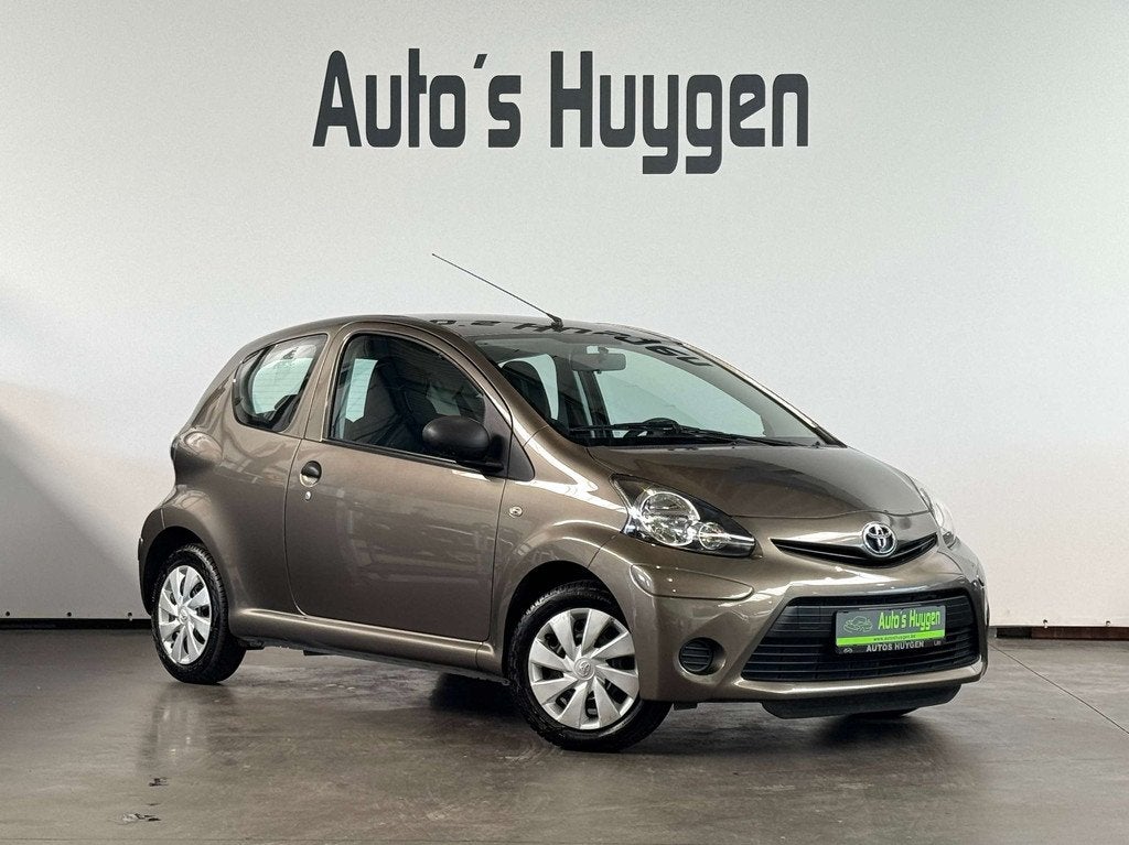 Toyota Aygo 1.0i Life VERKOCHT (bj 2014), Auto's, Stof, Zwart, Bruin, 3 cilinders