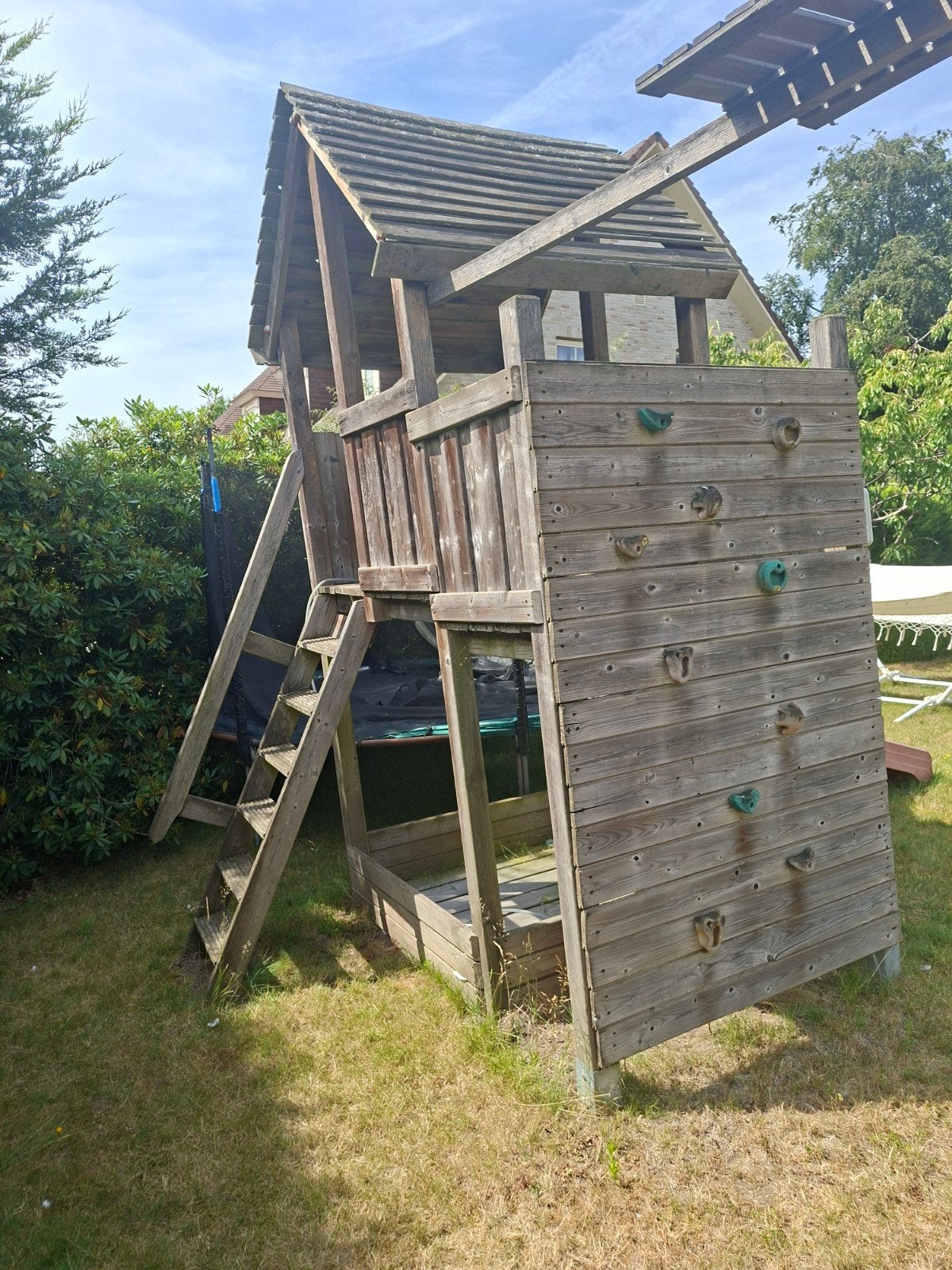 Speeltoren met glijbaan en klimmuur, Enlèvement, Toboggan