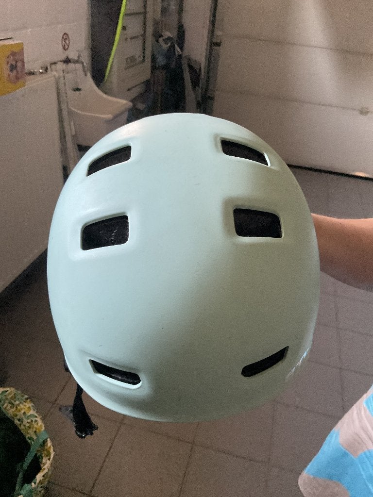 Fietshelm, Ophalen, Zo goed als nieuw