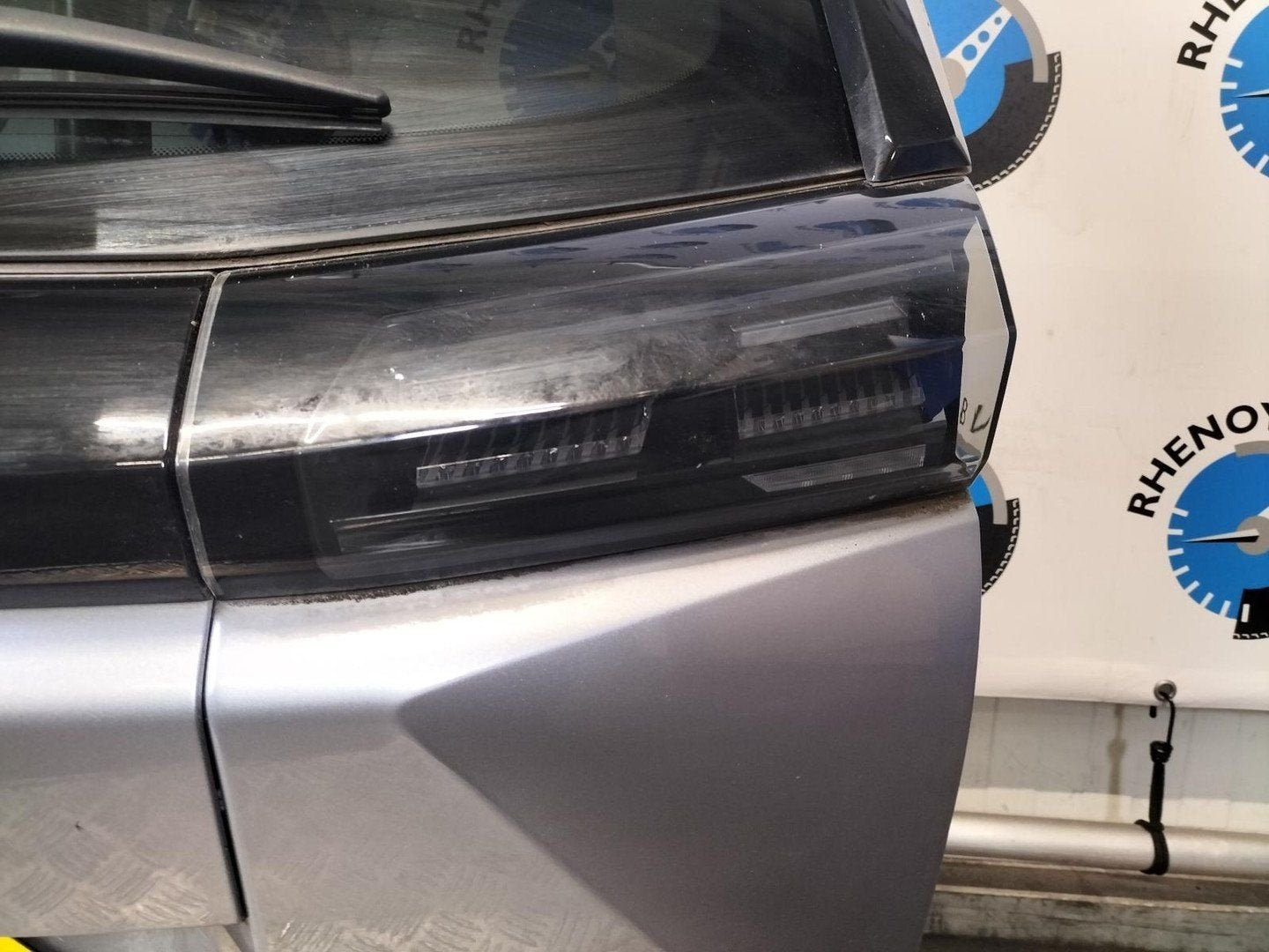 PEUGEOT 2008 P24E Allure ACHTERLICHT R 2023, Ophalen of Verzenden, Gebruikt, ARN erkend