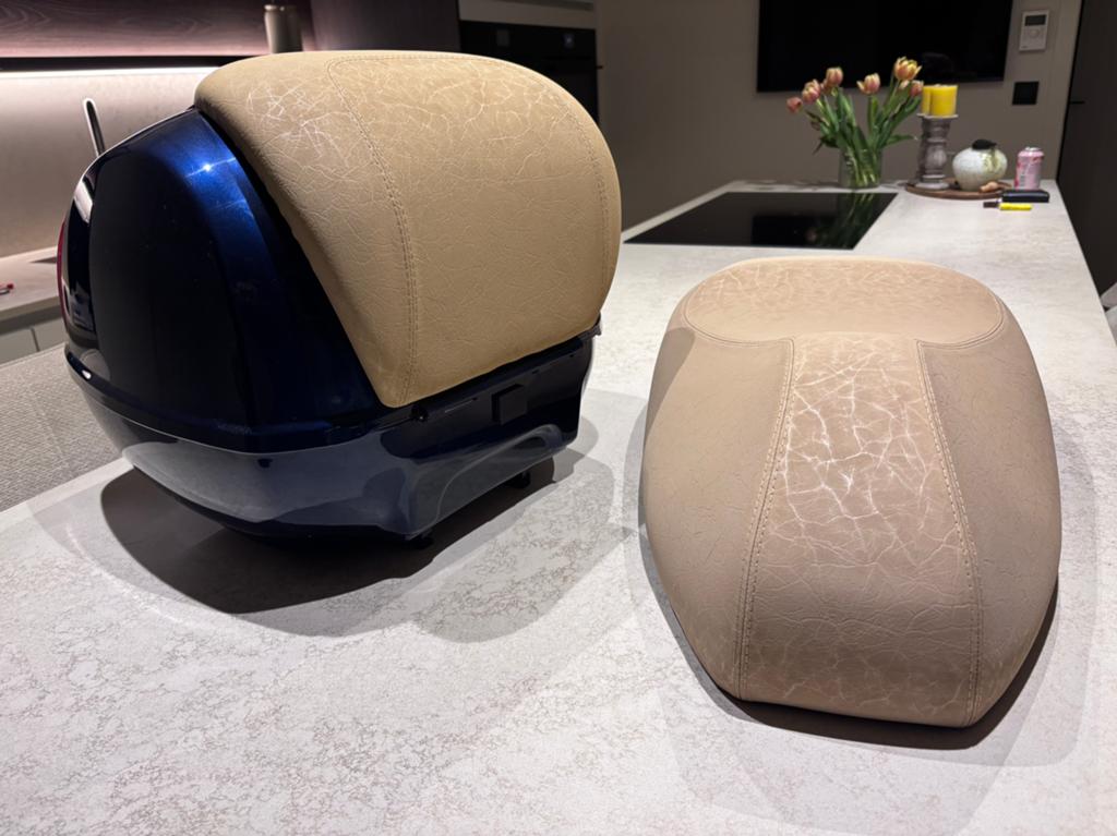 Topkoffer en zadel vespa 125 super GTS, Motoren, Particulier