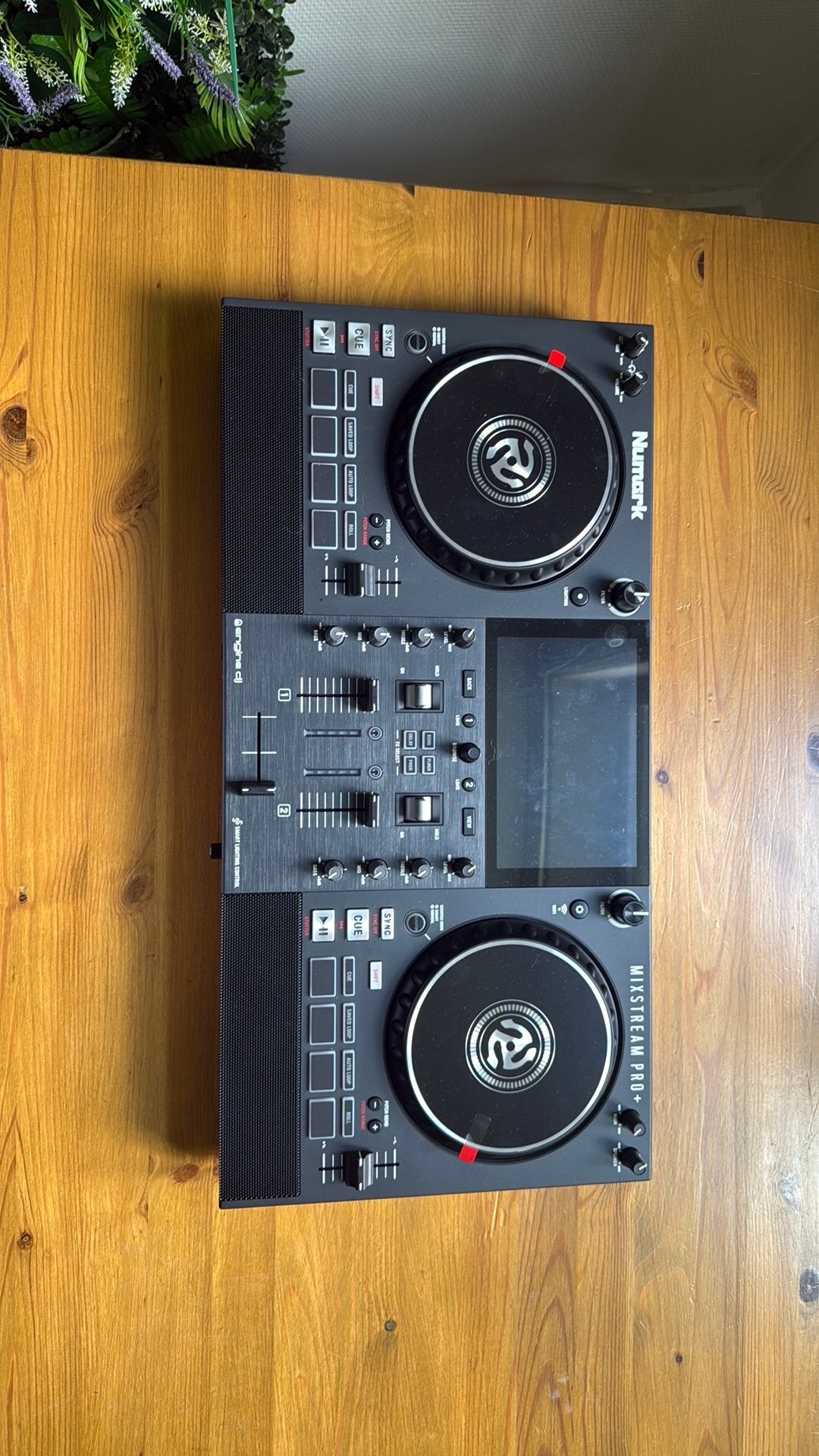 numark mixtream pro +, Enlèvement, Comme neuf, Numark