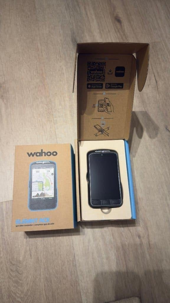 WAHOO ELEMNT ACE GPS + WAHOO BLUE SC SPEED & CADENCE SENSOR, Ophalen, Cadanssensor, Zo goed als nieuw