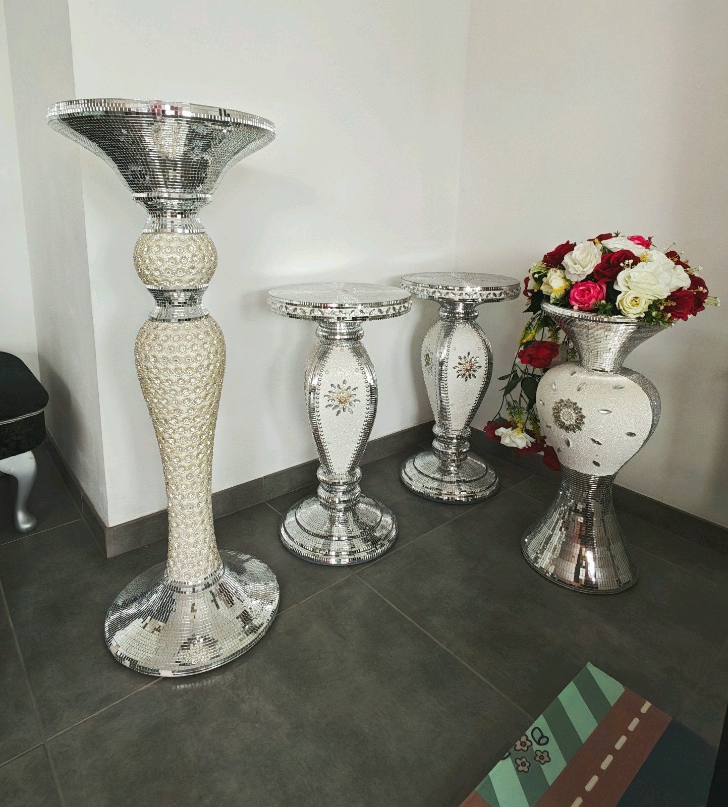 Table d'appoint basse ,table d'appoint haute et un vase, Antiquités & Art, Enlèvement