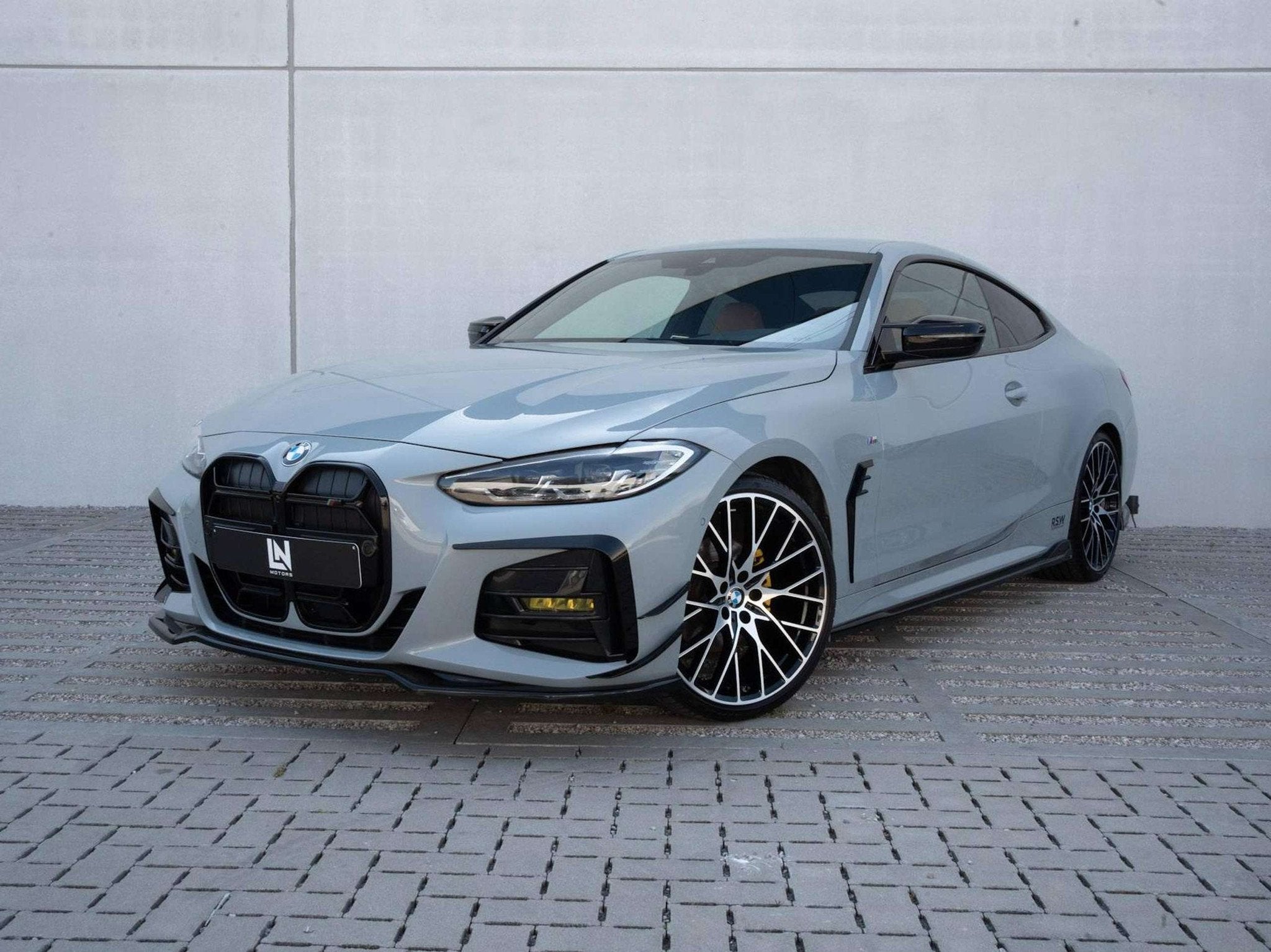 BMW 4 Serie 420 Coupé M-Sport | RSW Custom 1 of 1 | Achteru, Autos, Cuir, Argent ou Gris, Achat, Entreprise