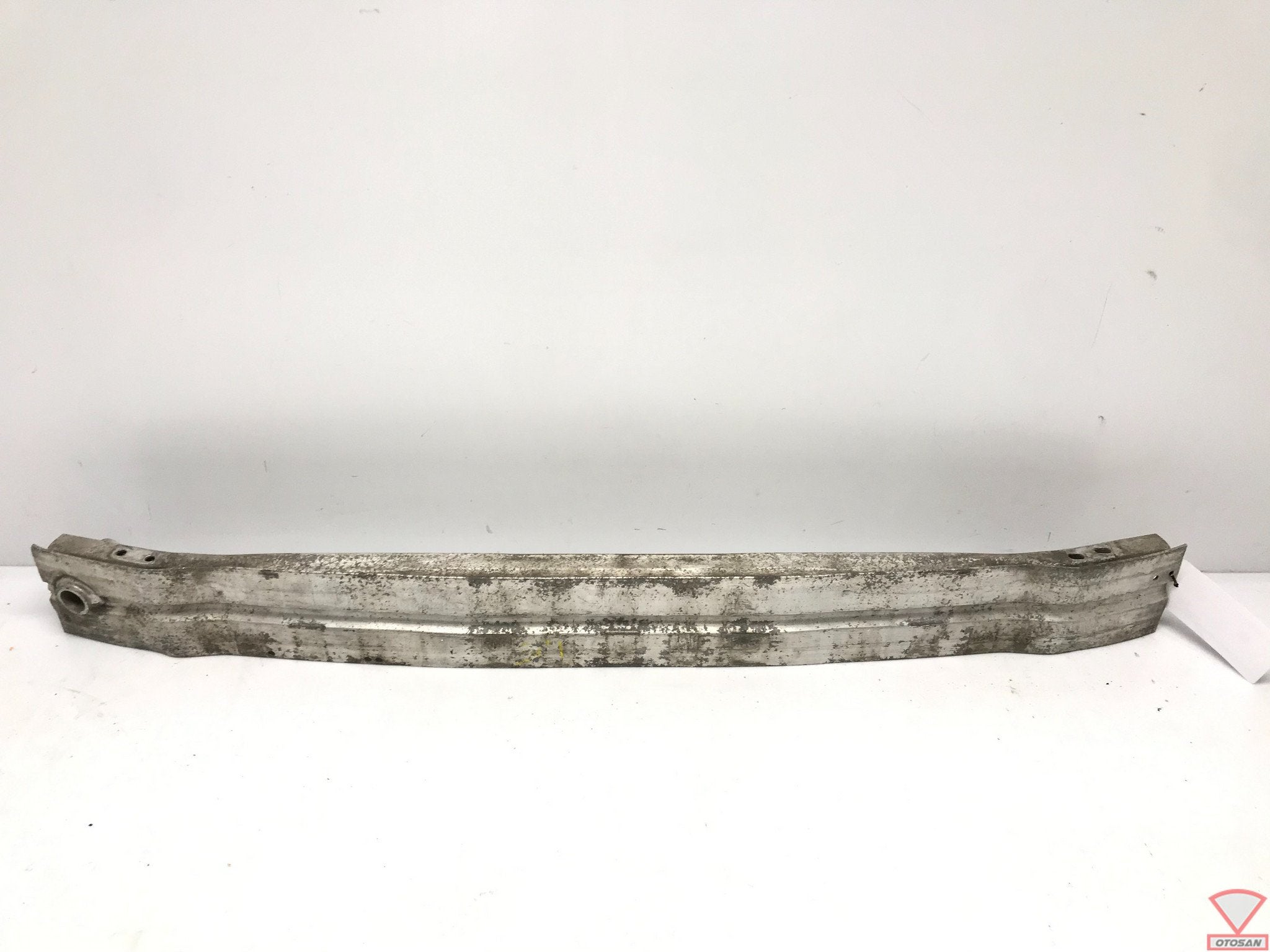 Barre de pare-chocs avant Audi Q5 8R 8R0807113D, AUDI AG, Auto-Union-Strasse 1
85045  Ingolstadt, DE, Audi, Utilisé