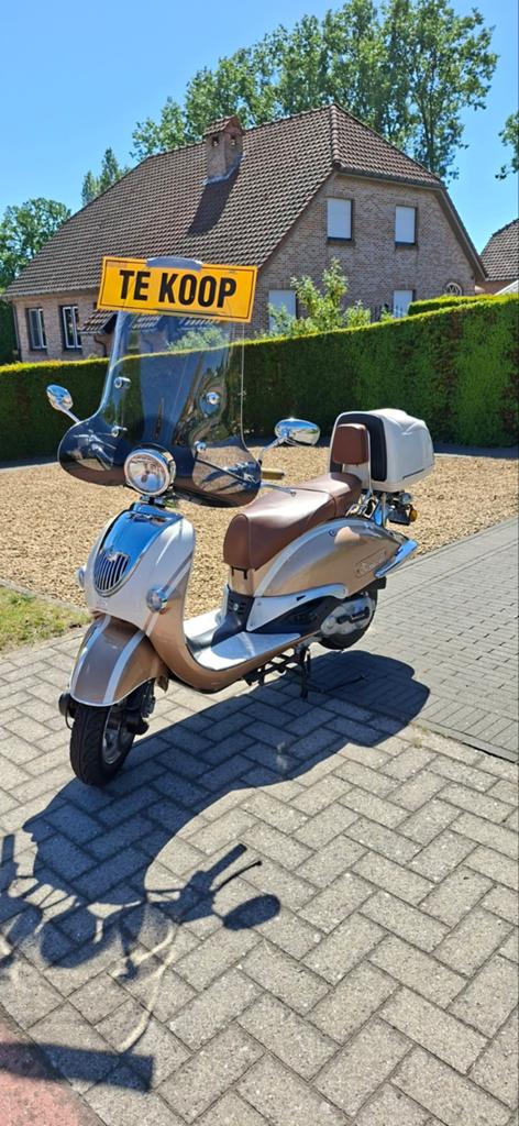Trottinette rétro classe B, Enlèvement