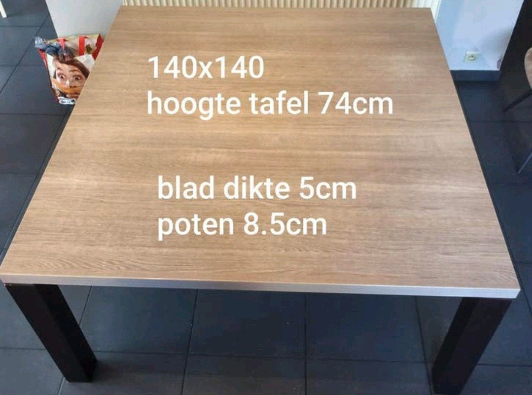 Table de cuisine pratique (max. 8 personnes), Maison & Meubles, Enlèvement