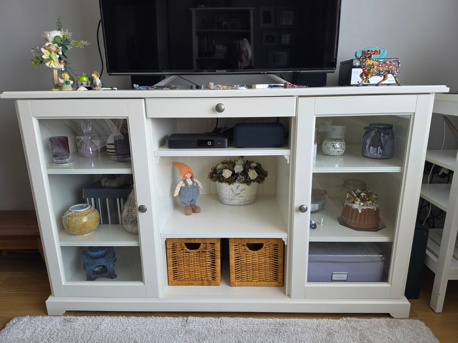 Dressoir / TV-kast LIATORP Ikea in zeer goede staat., 25 à 50 cm, Enlèvement, Utilisé, Autres essences de bois