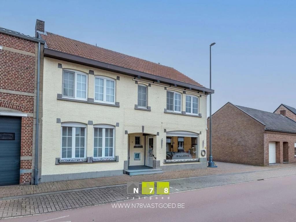 Handelspand met veel mogelijkheden, Immo, 1000 tot 1500 m², 404 m², 21 kamers, Provincie Limburg
