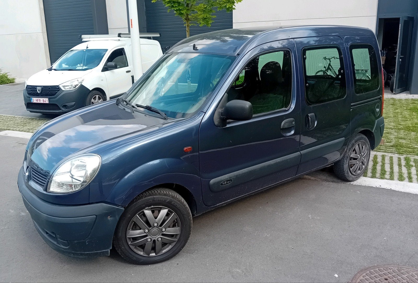 Renault Kangoo 1.2i 16v 5deurs bouwjaar 2004 Eur3, Autos, Renault, Particulier, Kangoo, Airbags, Essence, Euro 3, MPV ou Monospace