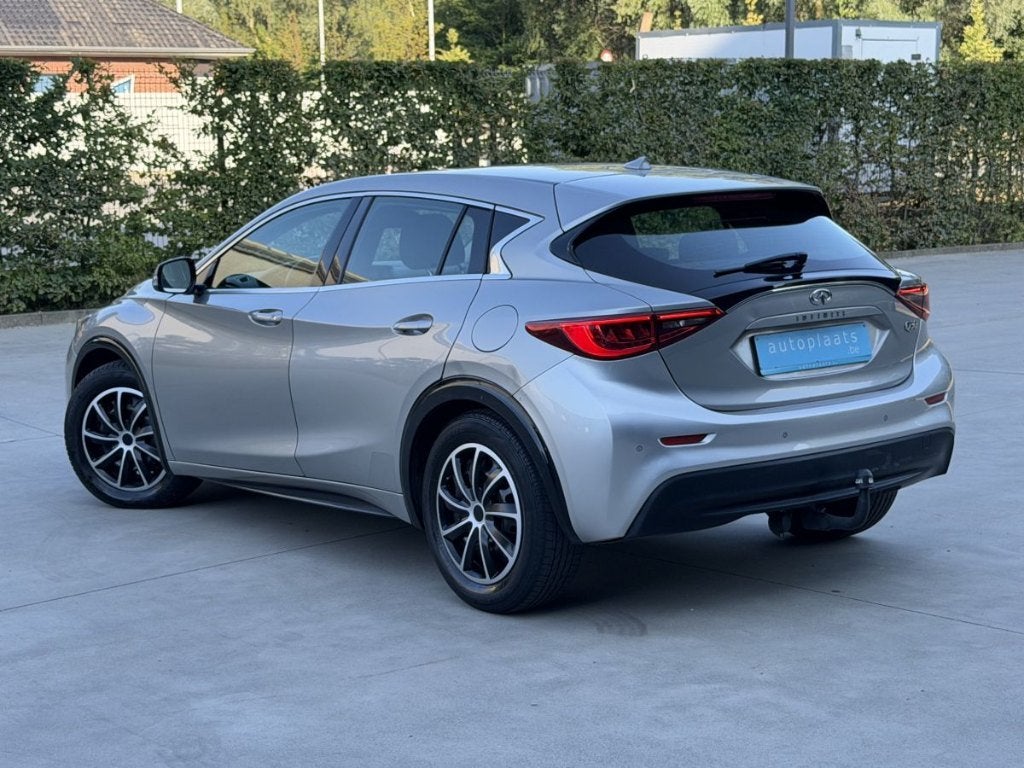 Infiniti Q30 1.5d van 2016 met 140000km, Auto's, 103 g/km, Bedrijf, 5 deurs, SUV of Terreinwagen