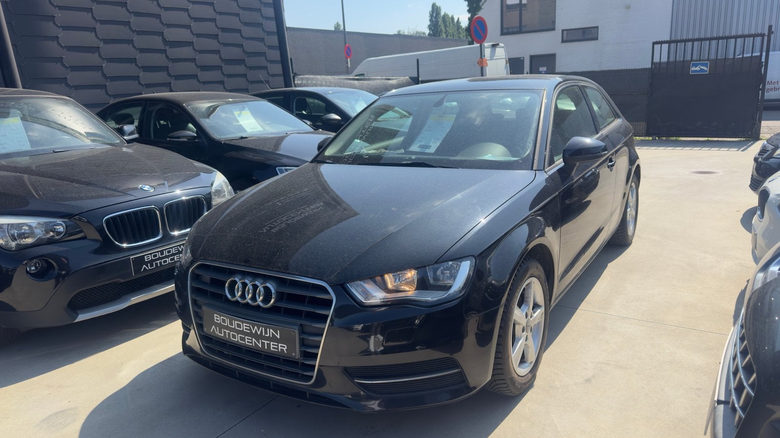 Audi a3 benzine 1.4 Airco 195xxxkm Gekeurd Garantie, Auto's, Audi, Voorwielaandrijving, Stof, Zwart, Zwart