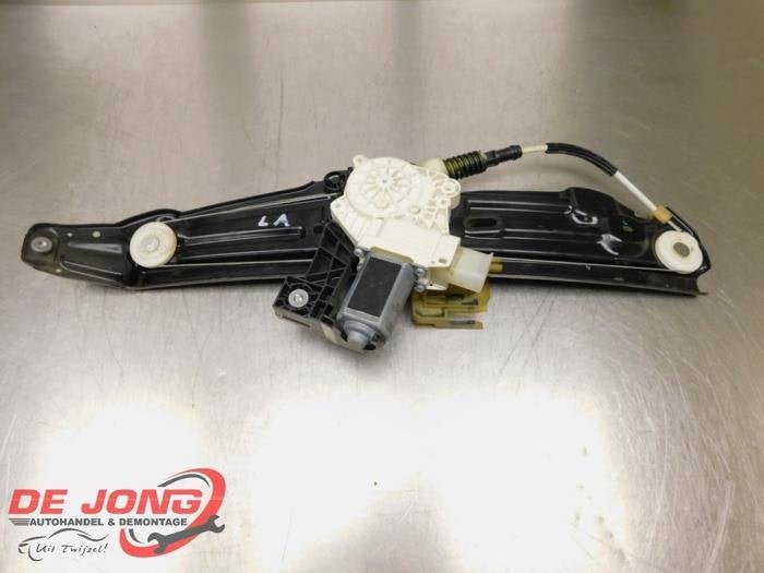 Mécanique vitre 4portes arrière gauche d'un BMW 5-Serie, -, 3 mois de garantie, Utilisé, -