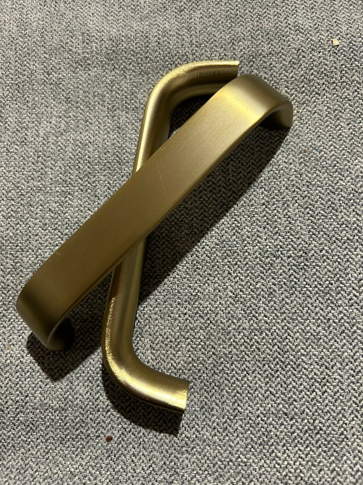2 IKEA KALERUM handgrepen 138 mm – messingkleur, Huis en Inrichting, Ophalen, Nieuw