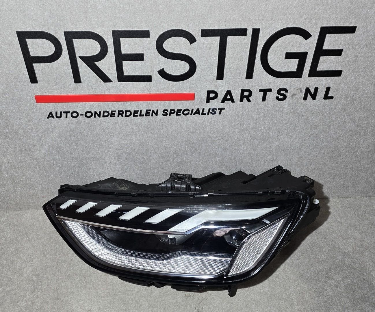 Koplamp Audi A4 B9 8W Facelift Matrix LED Links 8W0941035E, Autos : Pièces & Accessoires, Éclairage, Utilisé, Origine de la pièce connue