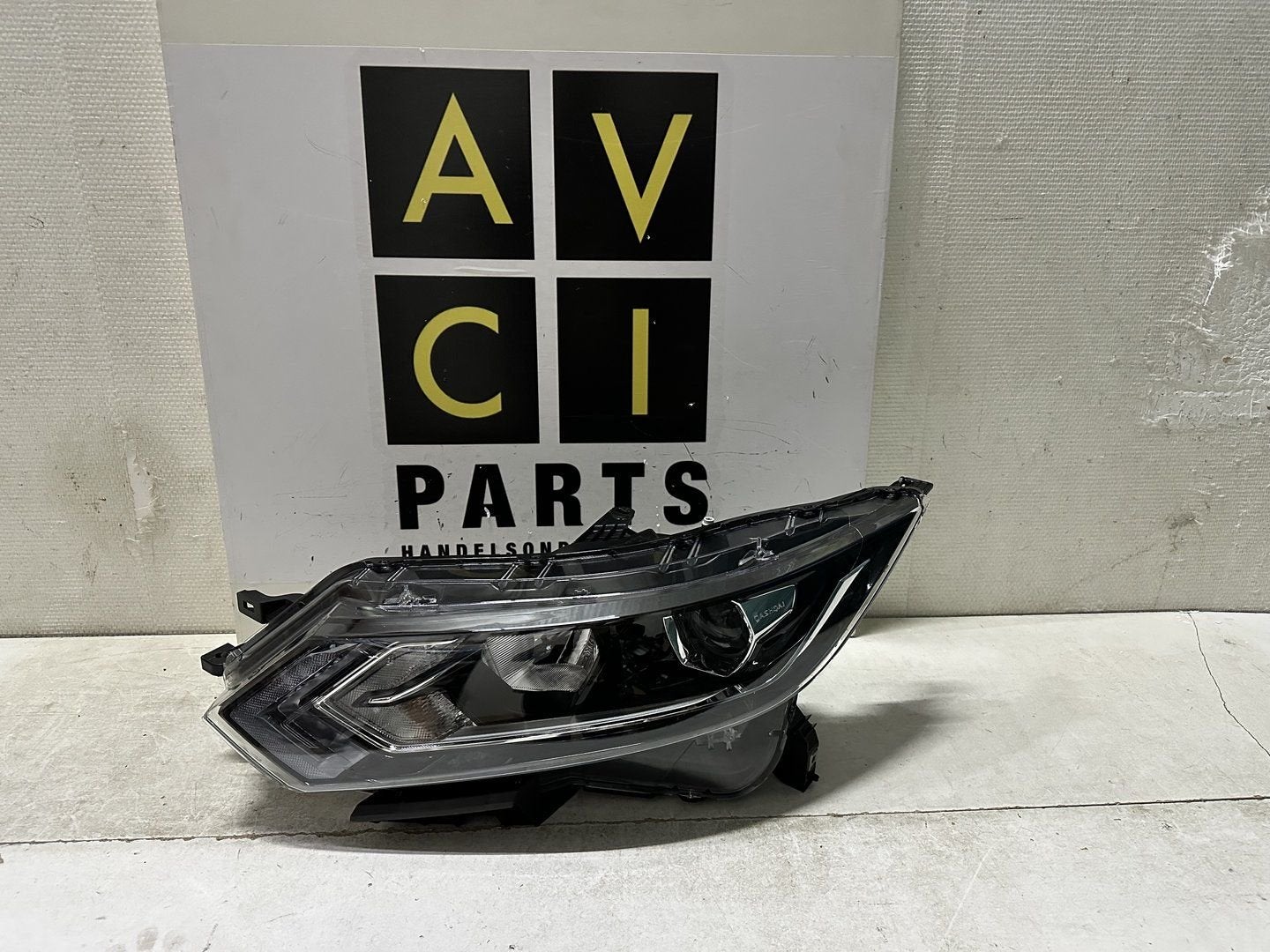 Koplamp Nissan Qashqai J11 facelift Full links NIEUW 100-190, -, -, Nieuw, Ophalen of Verzenden