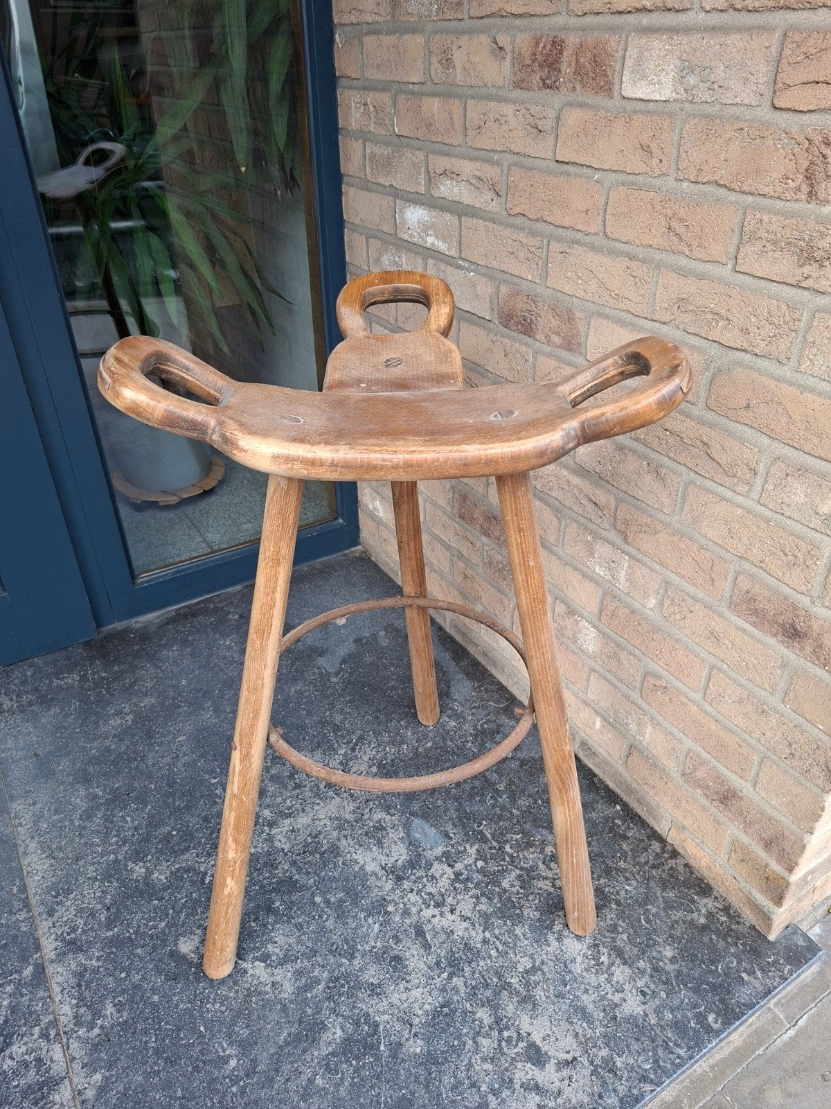 1 grand tabouret de bar espagnol Marbella en bon état, Enlèvement, Bois