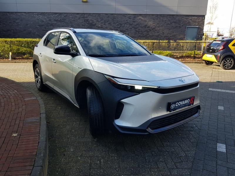 Toyota bZ4X Dynamic EV DIRECTIEWAGEN, Automaat, https://public.car-pass.be/vhr/ac8e4271-2e3f-48d7-aaa0-899a3e9a2b3d, Parkeersensor
