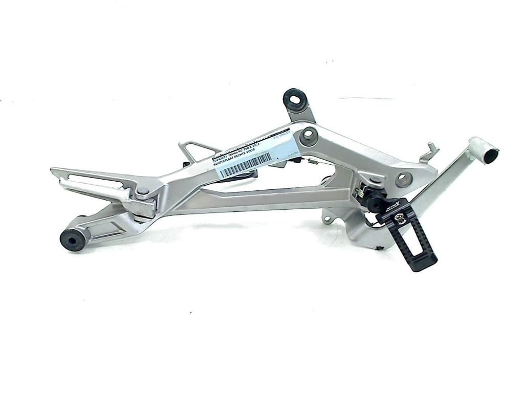 REPOSE PIEDS AVANT DROIT Honda NC 750 X 2021- (01-2021/-), Dhr. S. di Majo, Utilisé, Info@cama-motorparts.nl, P.J. Troelstraweg 8 8
3144 CX  MAASSLUIS, NL