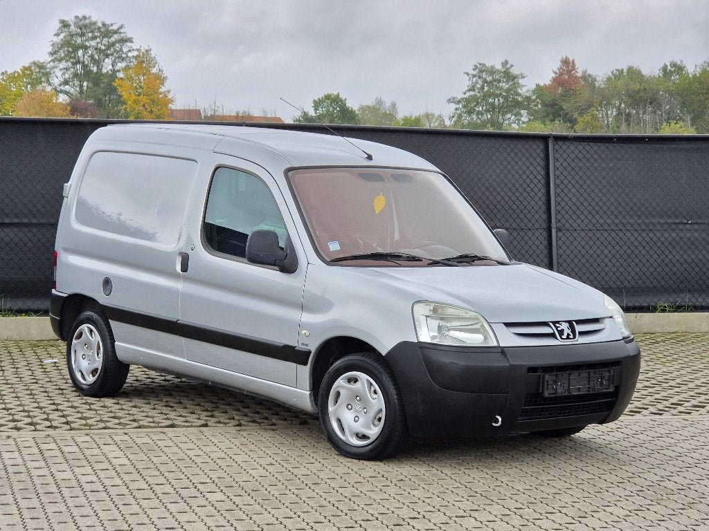 Peugeot Partner 2007 lichte-Vracht 1.6 hdi/Airco/Met keuring, Auto's, Zwart, 4 cilinders, 1600 cc, 5 deurs