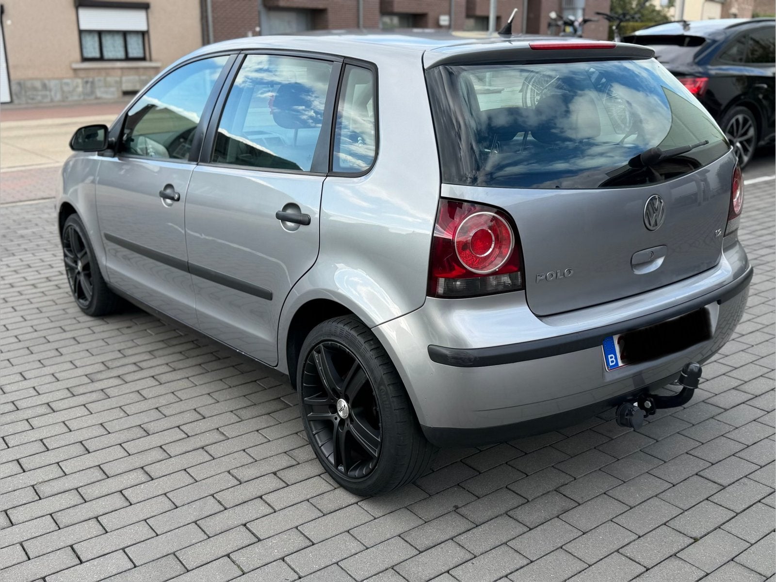 Volkswagen polo 1.2i gekeurd voor verkoop, Autos, Argent ou Gris, Achat, Boîte manuelle, Noir
